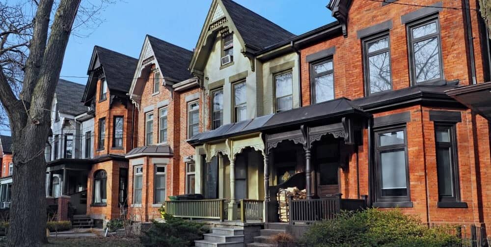 خرید و یا اجاره خانه در تورنتو کانادا